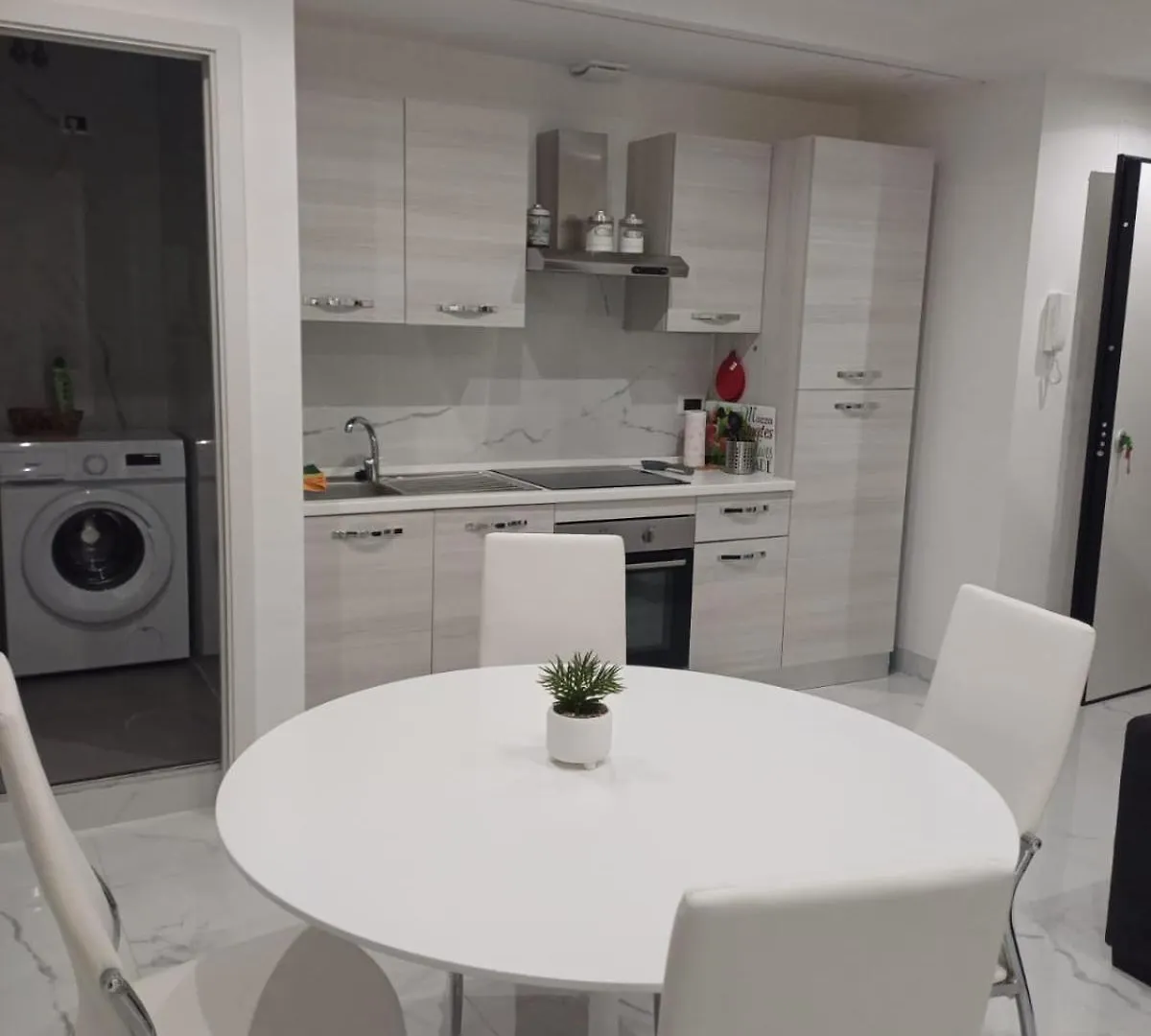 612 Flats Apartment Rome
